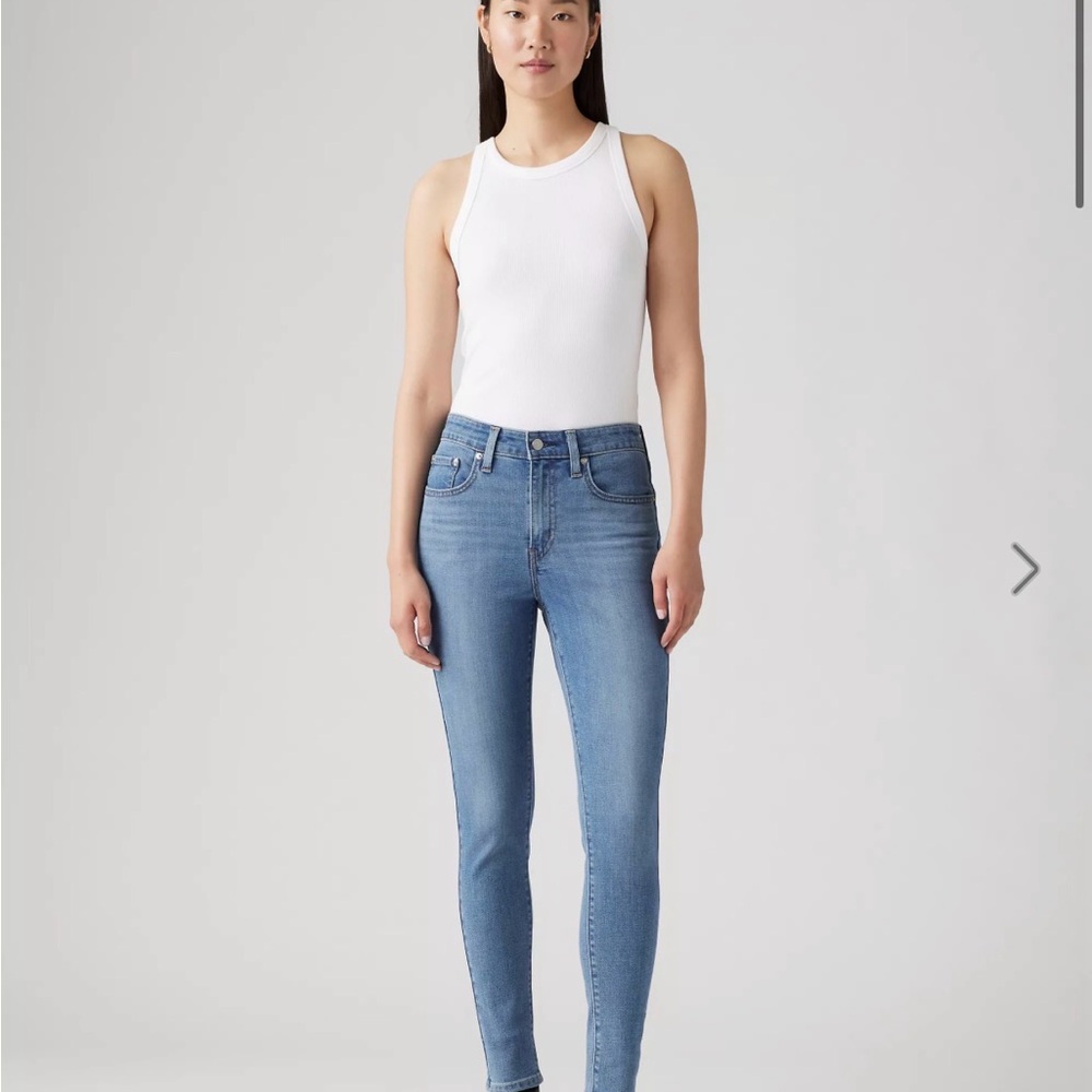 Levi’s 721 High Rise Skinny Jeans